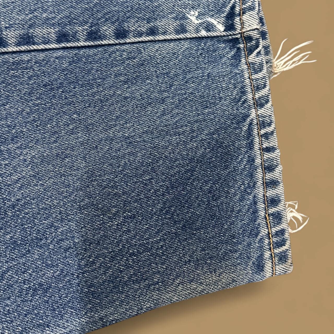 Vintage Levi's 550 Distressed Relaxed Straight Leg Jeans Mid Blue W32 L30