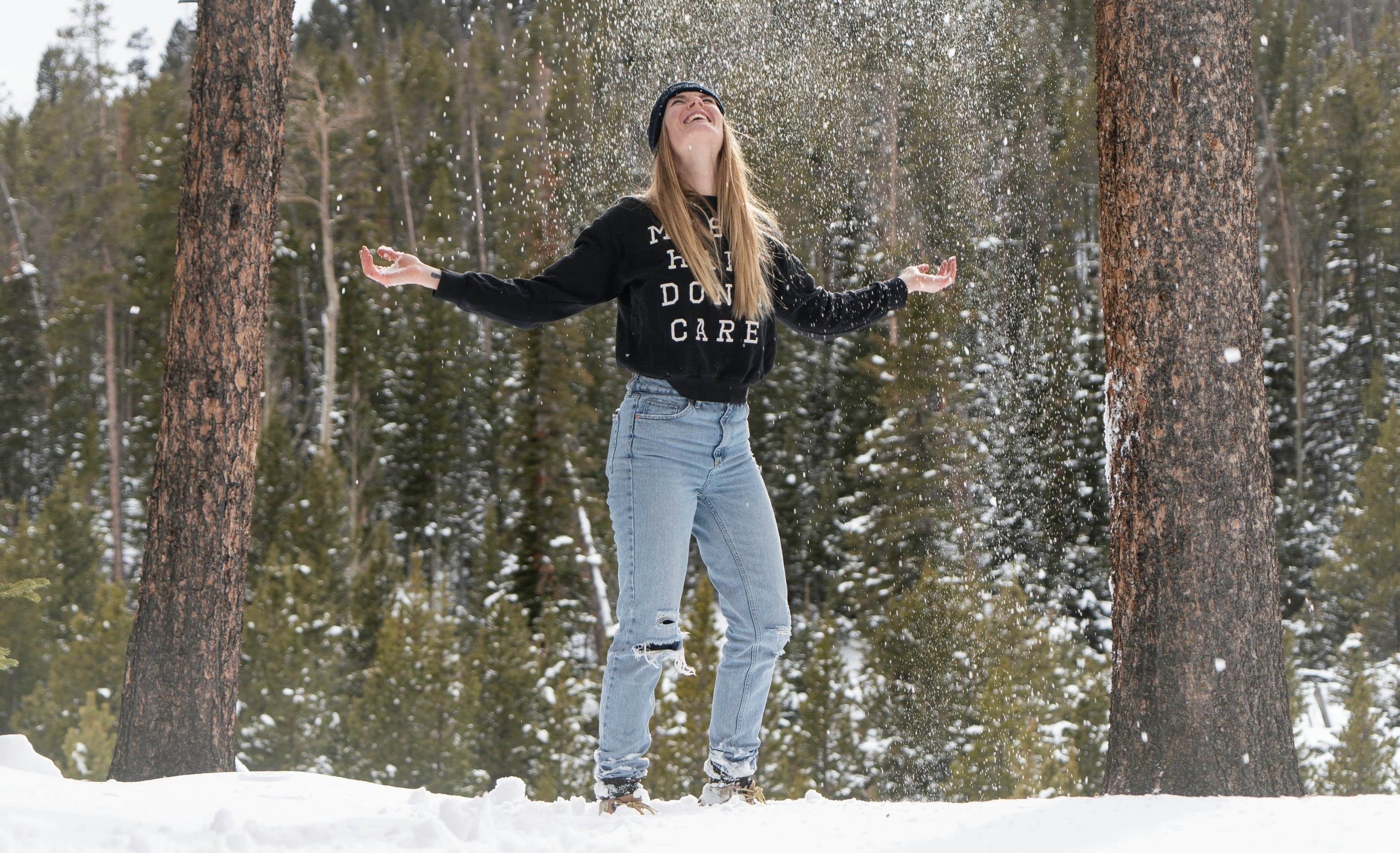 How to Style Vintage Mom Jeans This Winter