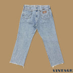 Vintage Wrangler USA Raw Hem Straight Leg Ankle Jeans Light Blue W35 L28