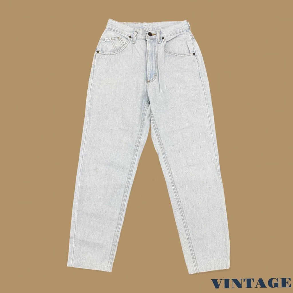 Vintage 90s Lee Tapered Leg Mom Jeans Light Blue Stonewash W25 L27