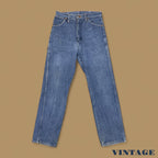 Vintage Wrangler USA Made Straight Leg Boyfriend/Mom Jeans Mid Blue W28 L30