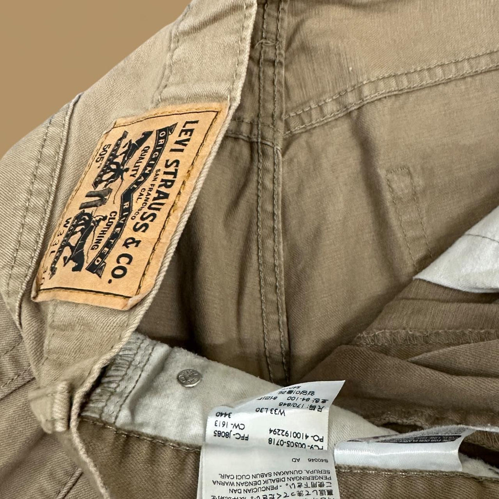 Vintage Levi&#39;s 505 Straight Leg Jeans Beige W33 L30