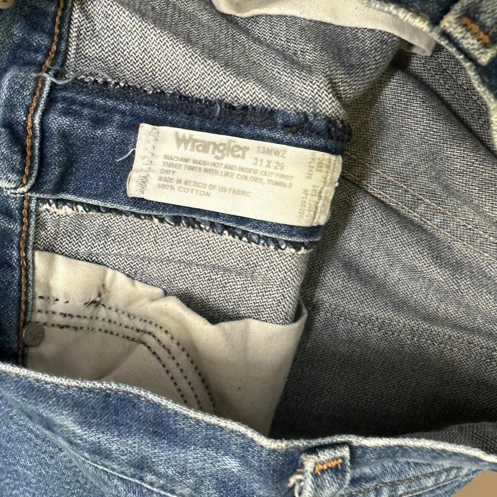 Vintage Wrangler USA Raw Hem Straight Leg Skater Jeans Mid Blue W31 L28