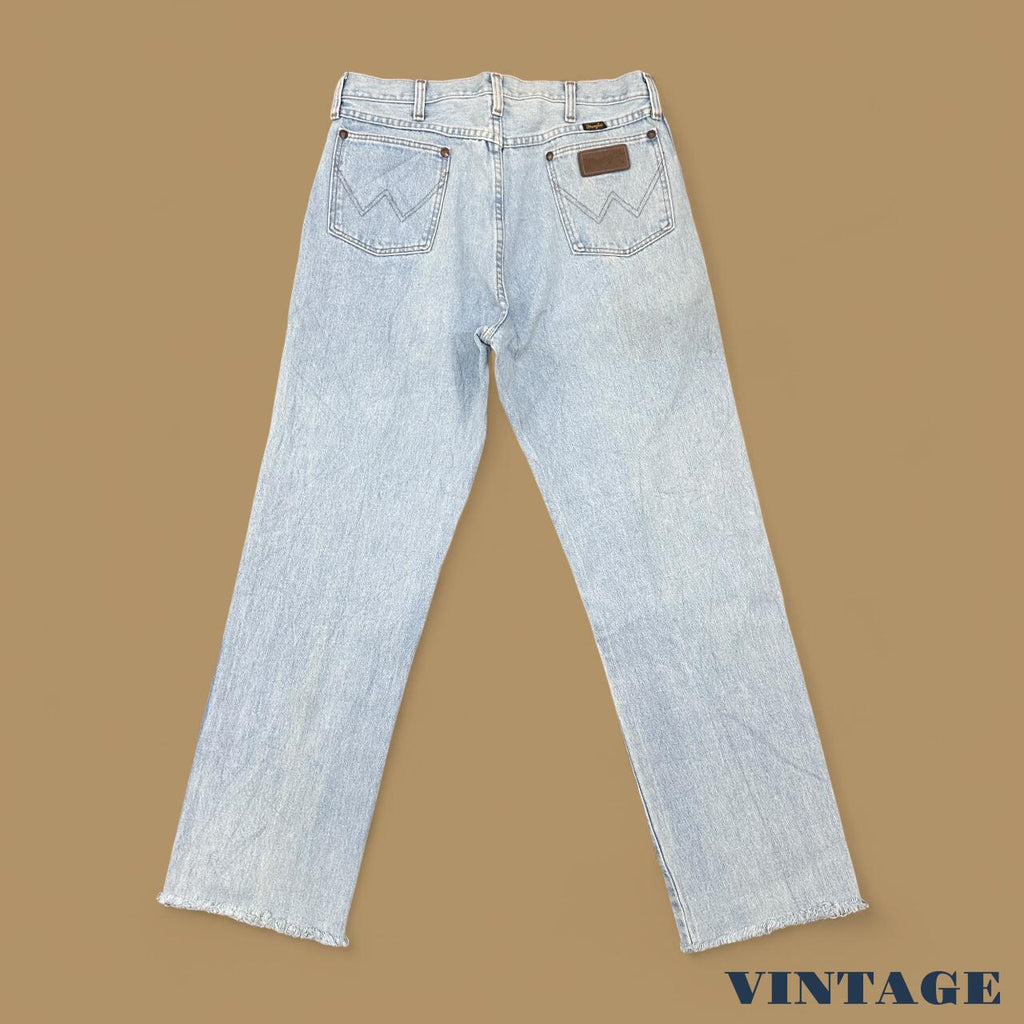 Vintage Wrangler USA Raw Hem Straight Leg Jeans Light Blue W34 L31