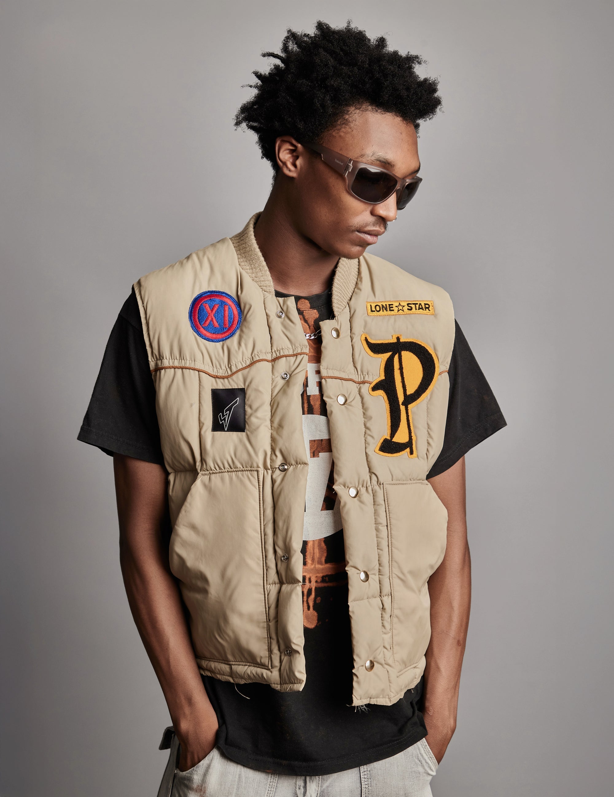 Vintage Patched Khaki Puffer Gilet Beige Medium