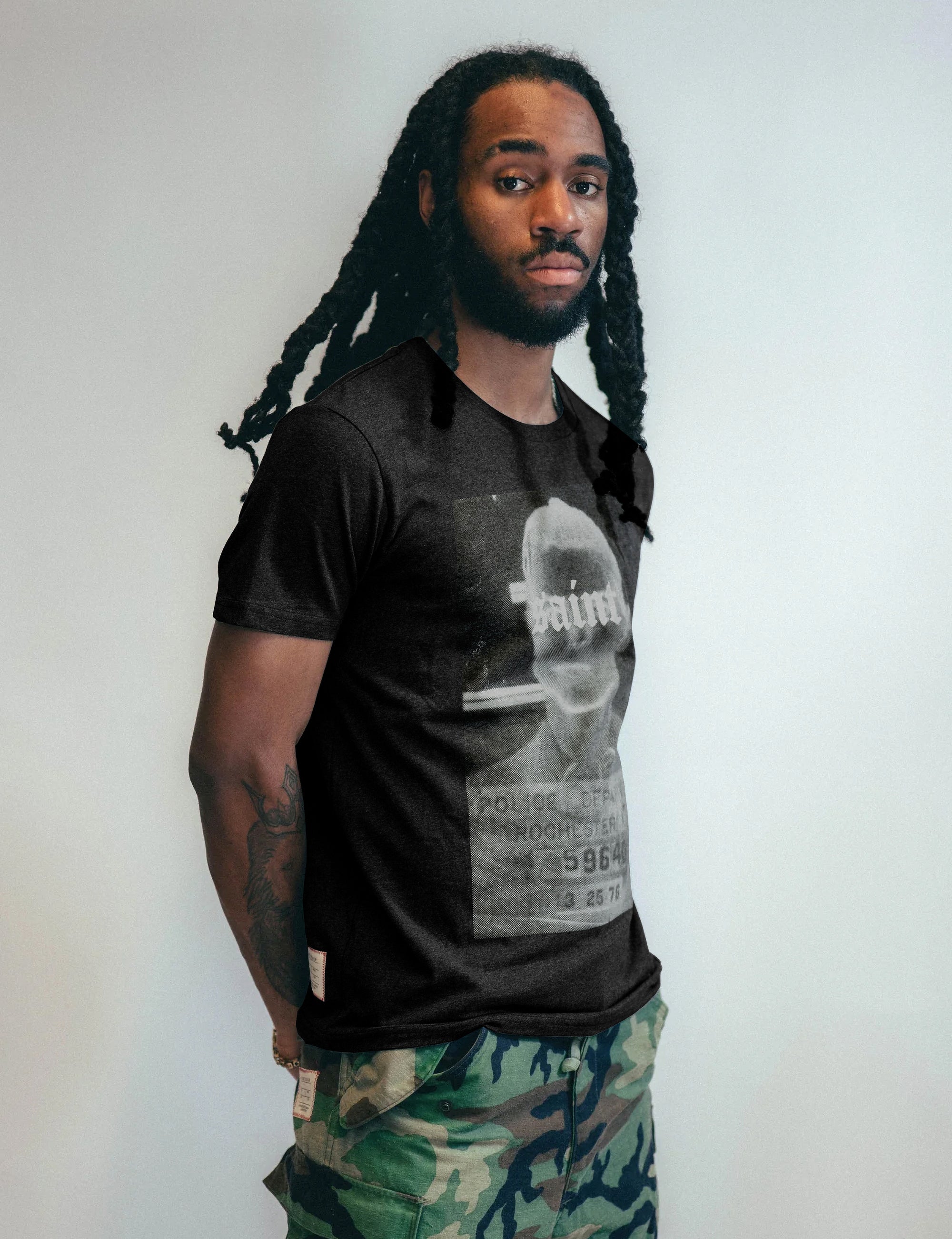 'Saint' T-Shirt in Black