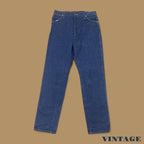 Vintage Wrangler USA Made Straight Leg Boyfriend/Mom Jeans Dark Blue W32 L34