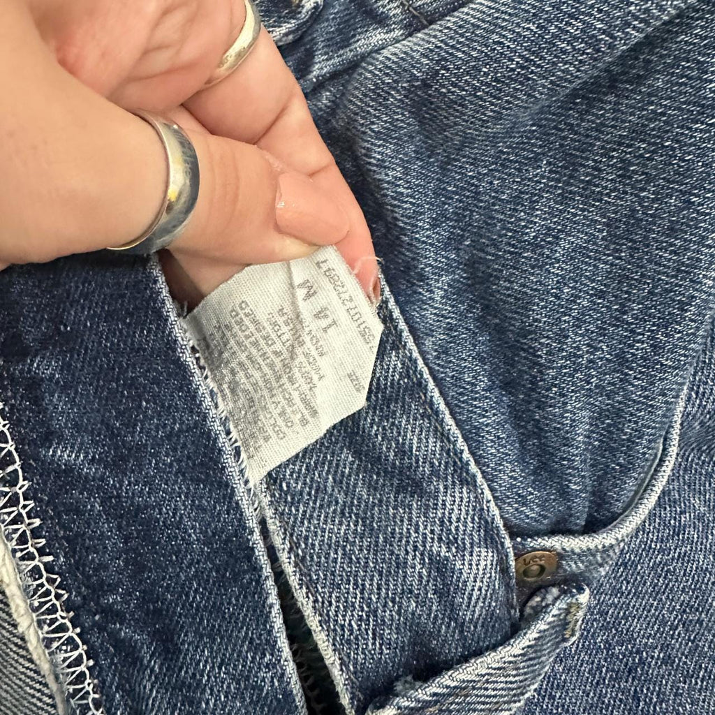 Vintage 90&#39;s Lee Tapered Leg Mom Jeans Dark Blue W32 L32