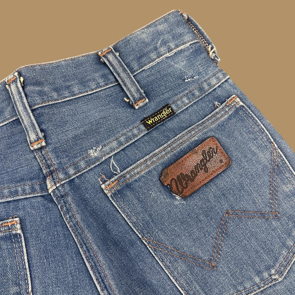 Vintage 70s Wrangler Classic Bootcut Jeans Mid Blue W27 L31