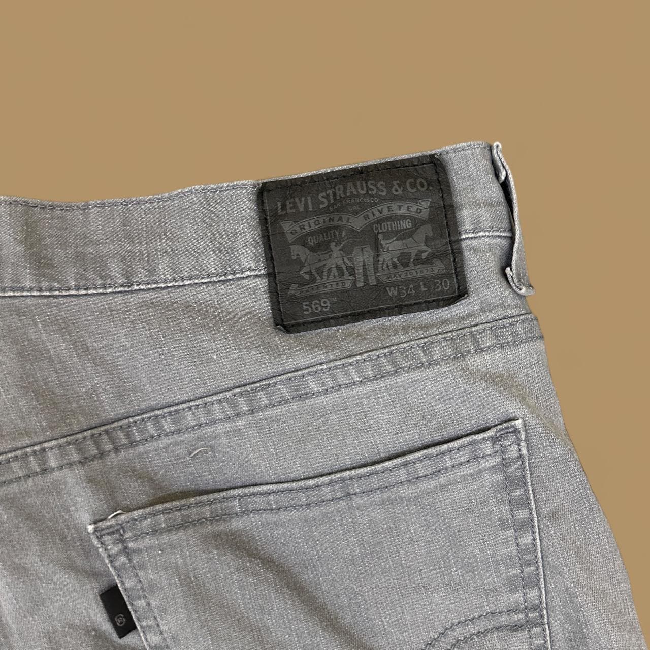 Vintage Levi&#39;s 569 Relaxed Straight Leg Cropped Jeans Light Grey W36 L22