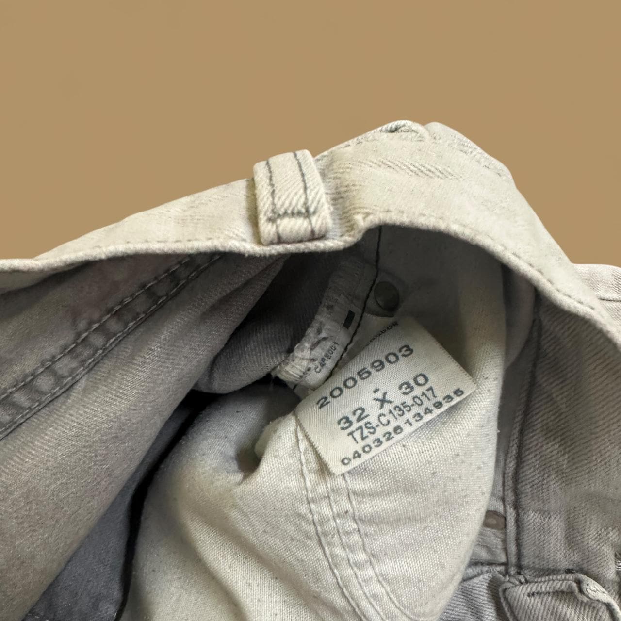 Vintage Lee Raw Hem Distressed Straight Leg Jeans Light Grey W32 L27