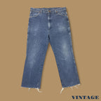Vintage Wrangler USA Raw Hem Straight Leg Cropped Jeans Mid Blue W38 L26