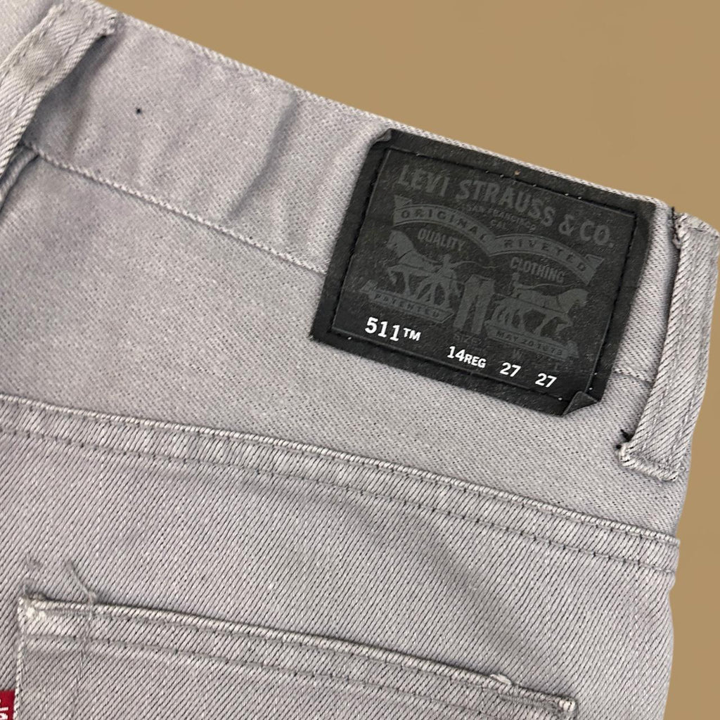 Vintage Levi's 511 Slim Straight Leg Boyfriend Jeans Grey W27 L27