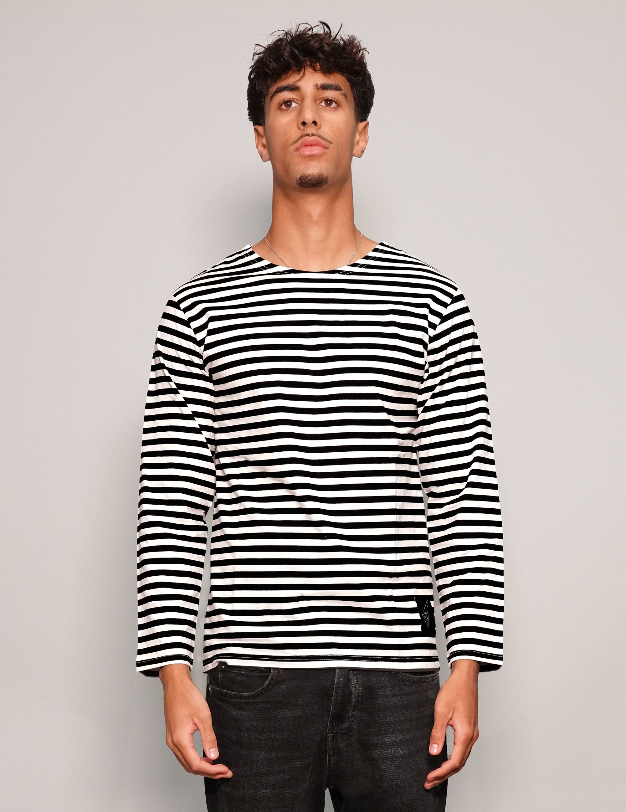Vintage Naval Long Sleeve T-Shirt in Black Stripe