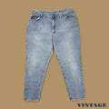 Vintage 90s Lee Tapered Leg Mom Jeans Light Blue W42 L32
