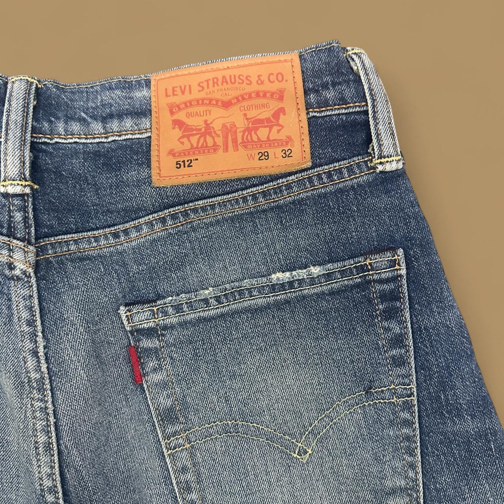 Vintage Levi&#39;s 512 Slim Fit Straight Leg Jeans Mid Blue W29 L32