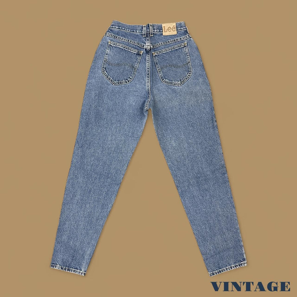 Vintage 90&#39;s Lee Tapered Leg Mom Jeans Light Blue W26 L30