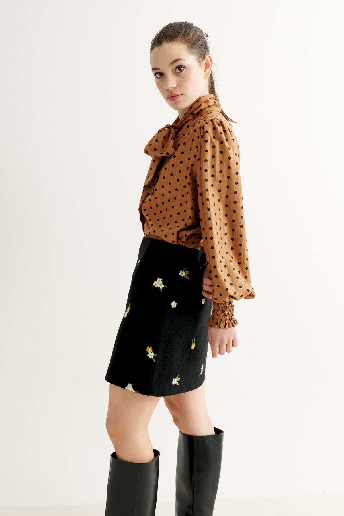 Aubin Daisy Embroidered Tweed A-Line Skirt - Black