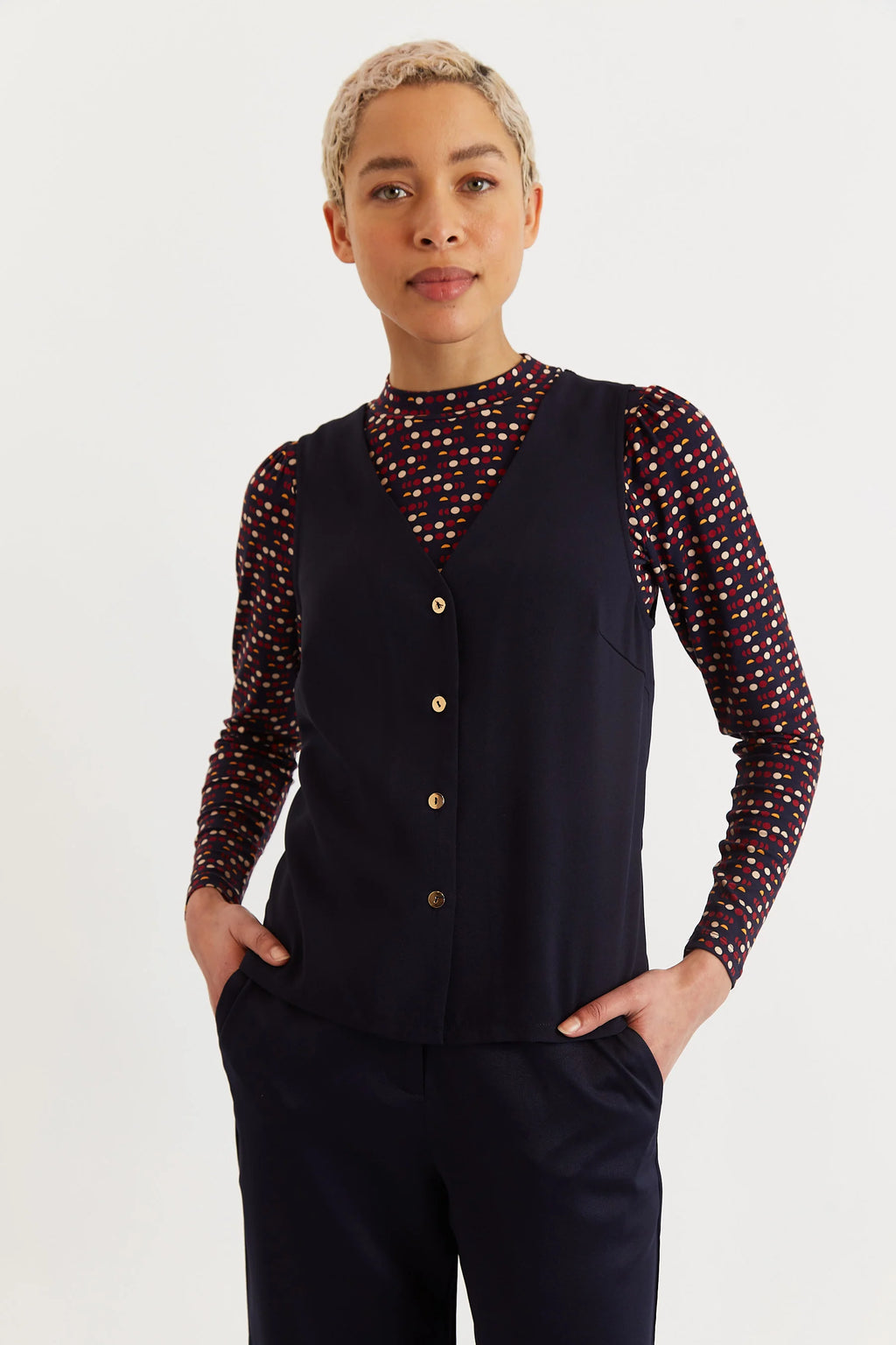 Jakson Sustainable Satin Back Crepe Waistcoat - Navy