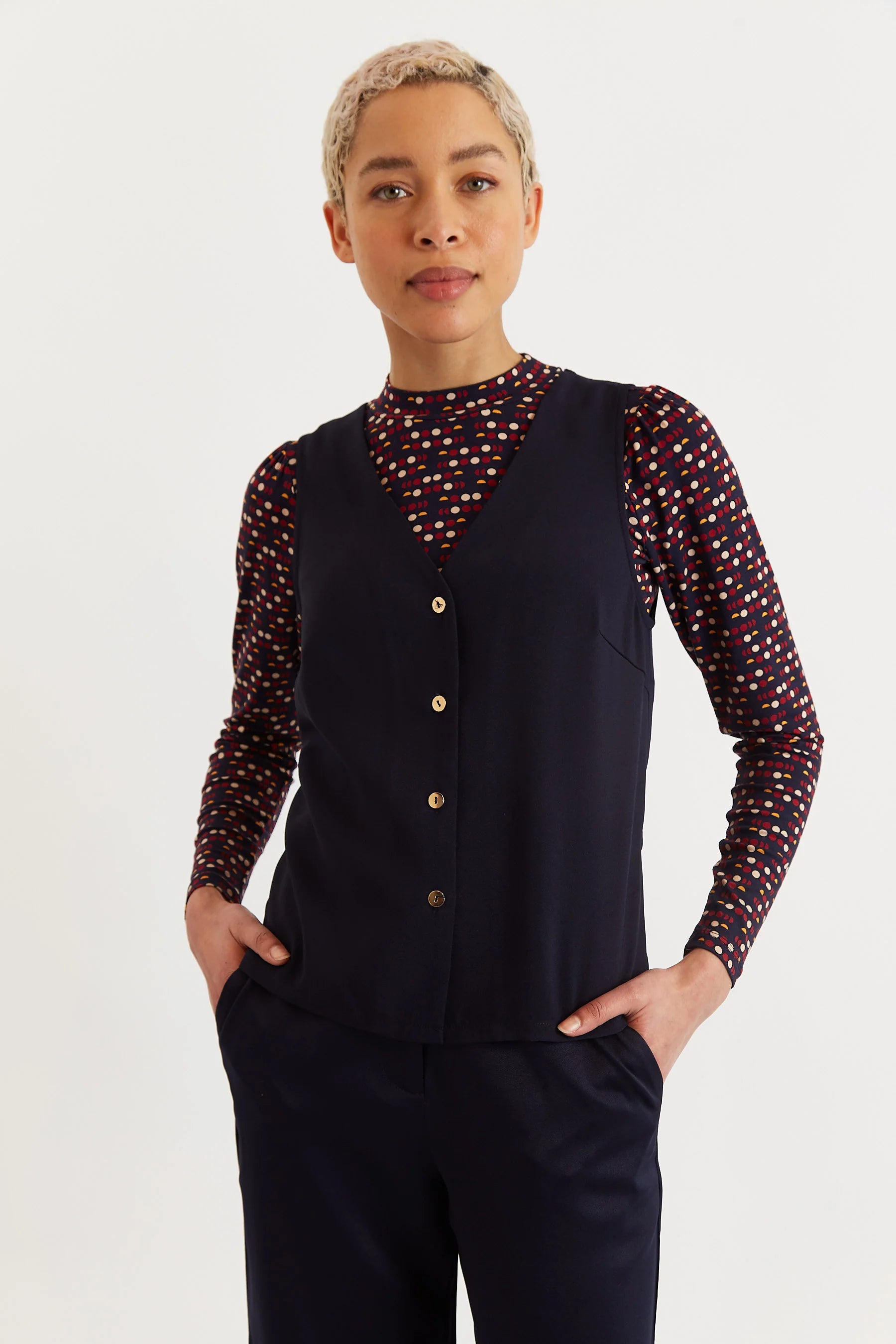 Jakson Sustainable Satin Back Crepe Waistcoat - Navy