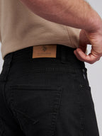 Mens Classic Fit Jean Black Wash