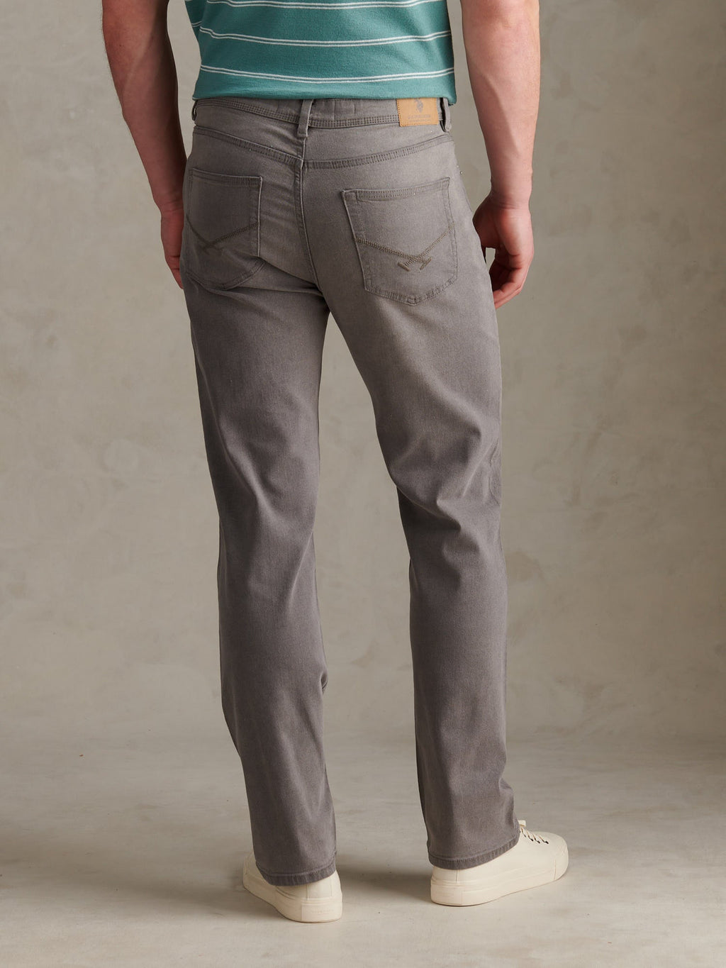 Mens Relaxed Fit Jean Grey Wash