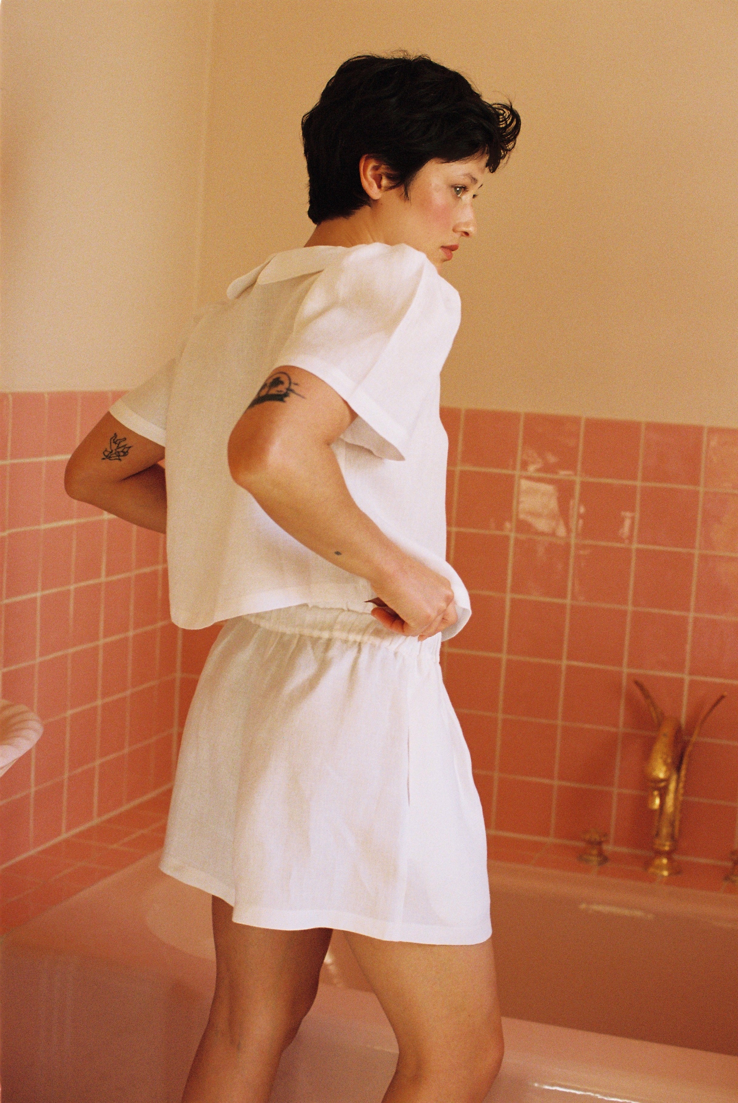 Olivia Linen Shorts - White - Delivery from June 26