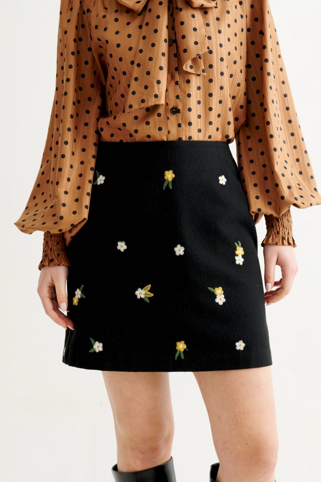 Aubin Daisy Embroidered Tweed A-Line Skirt - Black
