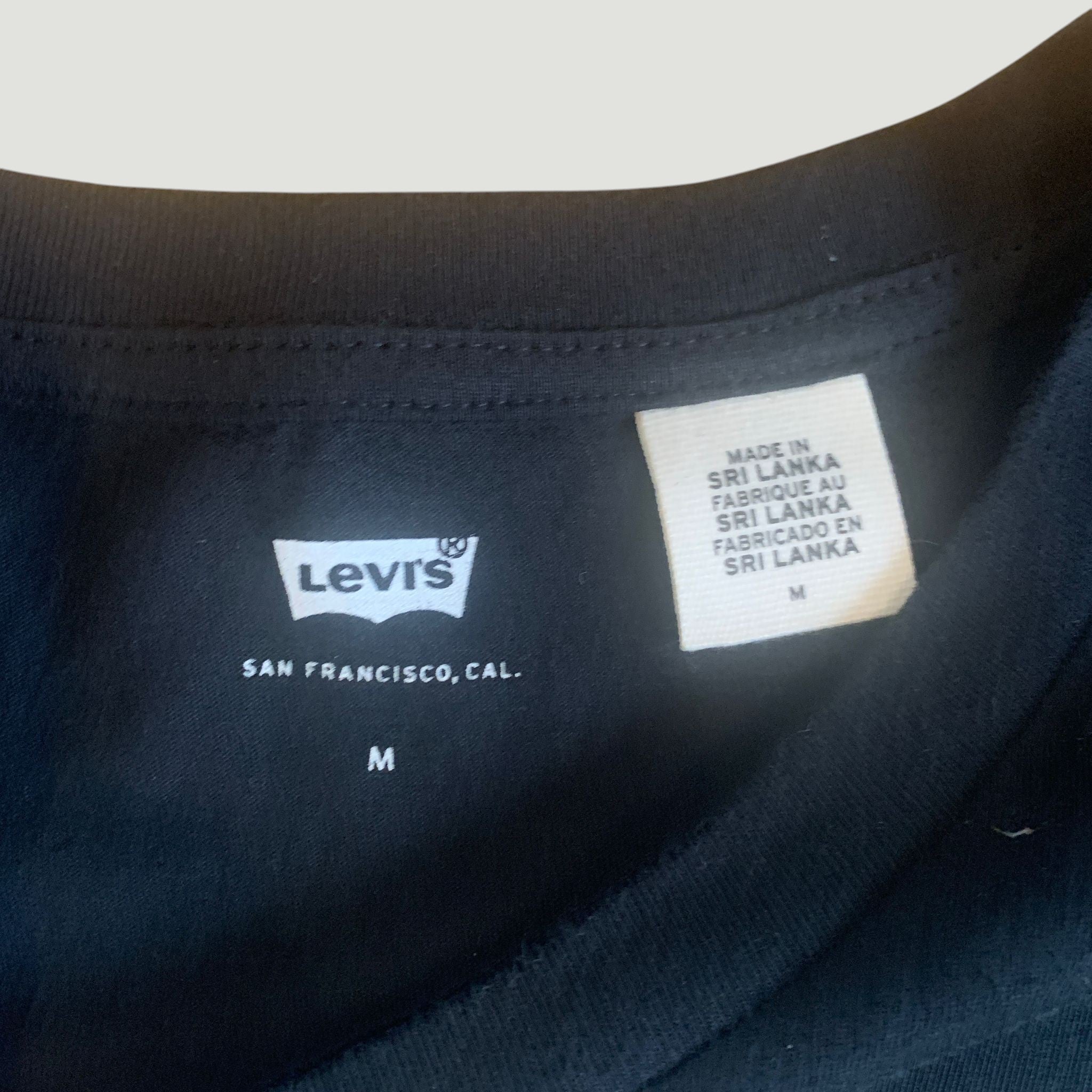 Preloved Womens Levi's New York Print T-Shirt Black Medium