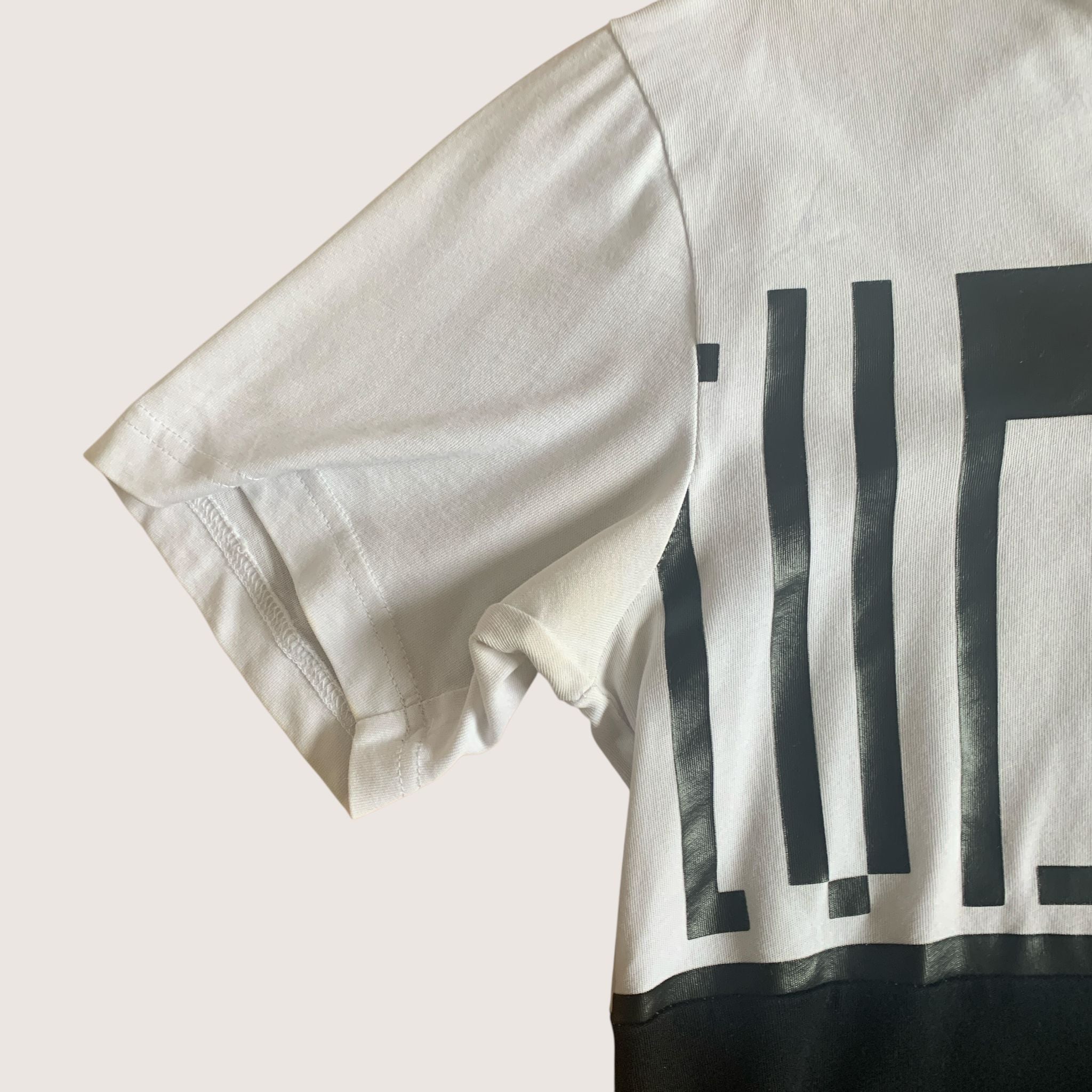 Preworn Evisu Kuro T-Shirt Black/White Small