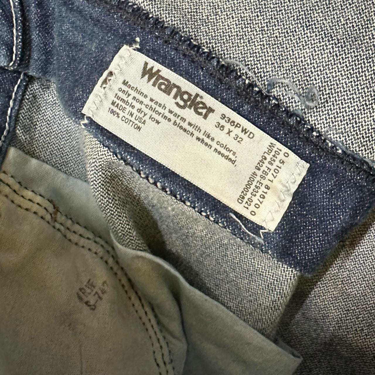 Vintage Wrangler USA Made Raw Hem Straight Leg Ankle Jeans Dark Blue W36 L28