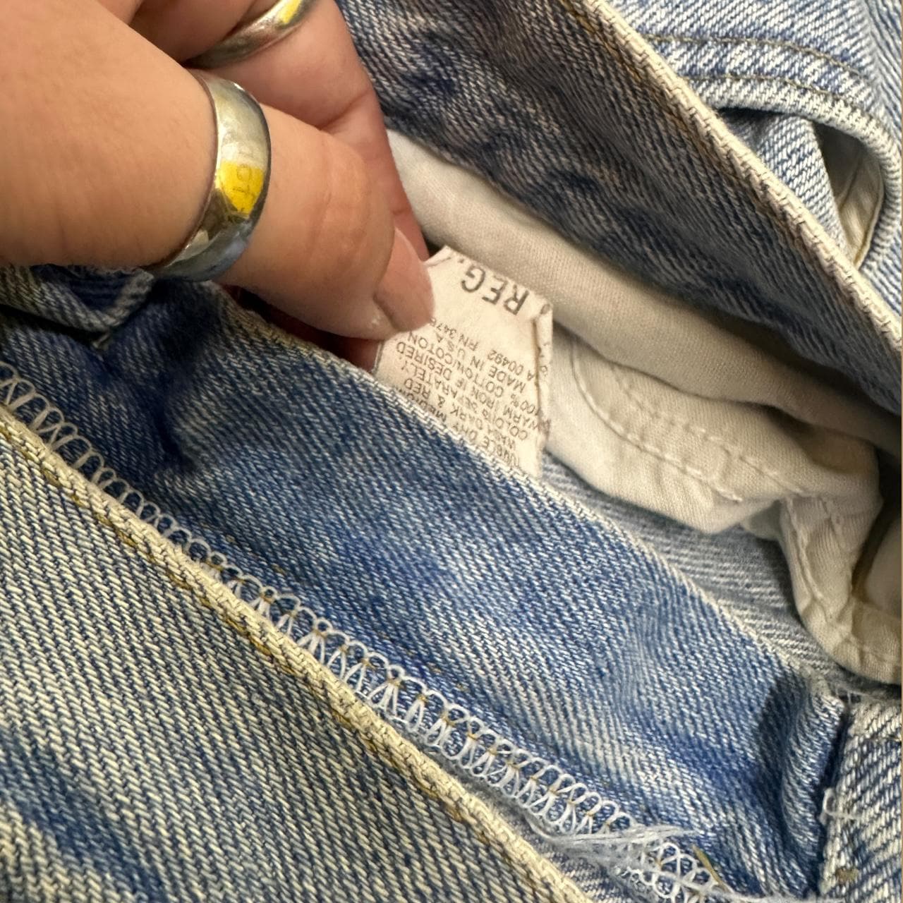 Vintage 80s Lee Tapered Leg Mom Jeans Light Blue W26 L29