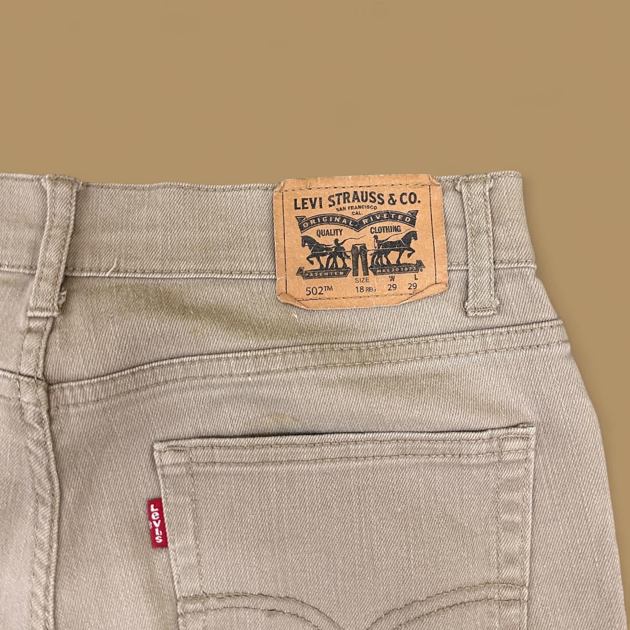 Vintage Levi&#39;s 502 Tapered Leg Jeans Beige W29 L29
