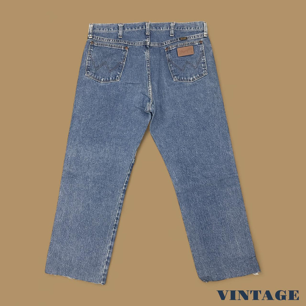 Vintage Wrangler USA Raw Hem Straight Leg Skater Jeans Mid Blue W36 L28