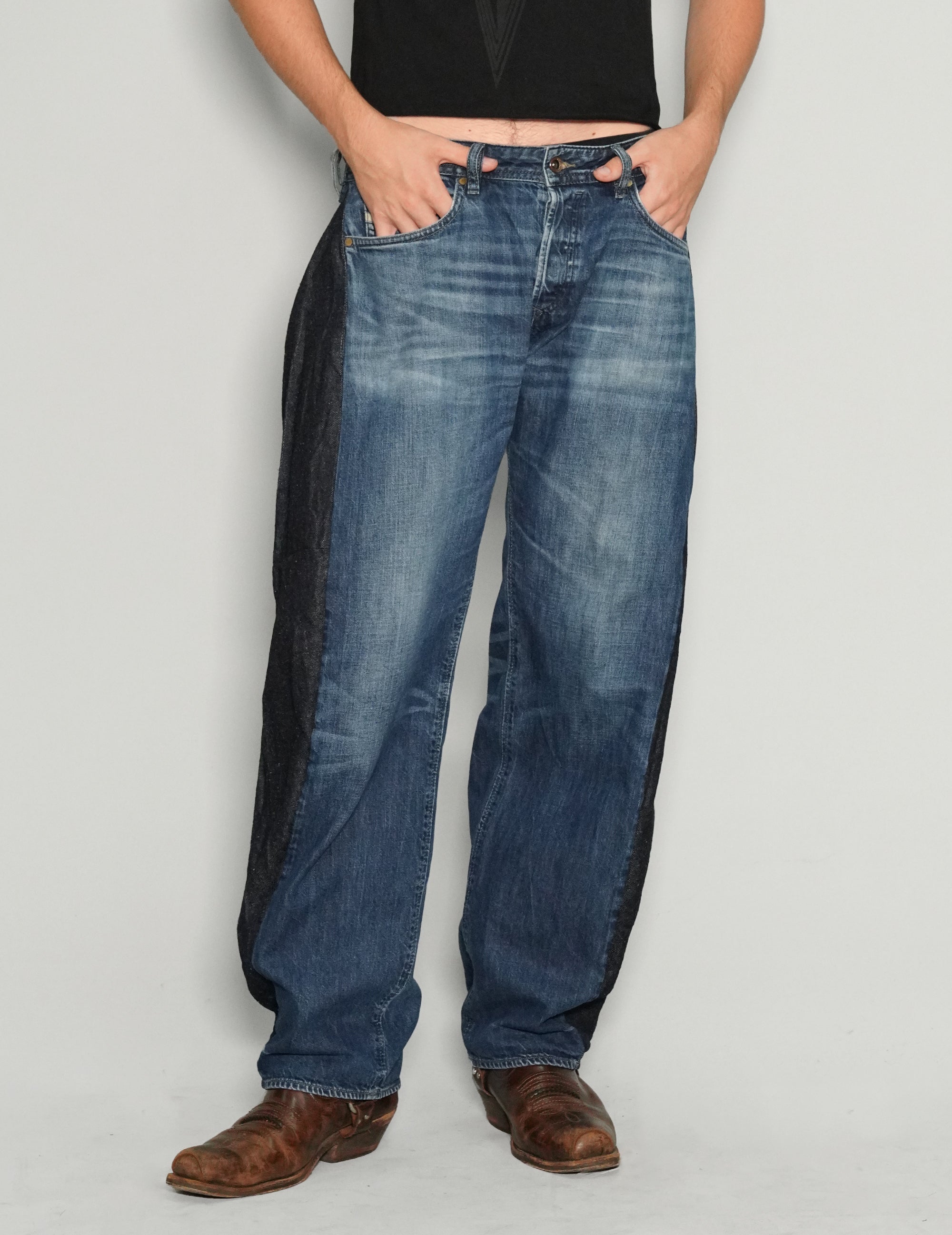 Barrel Fit Side Panel Jeans
