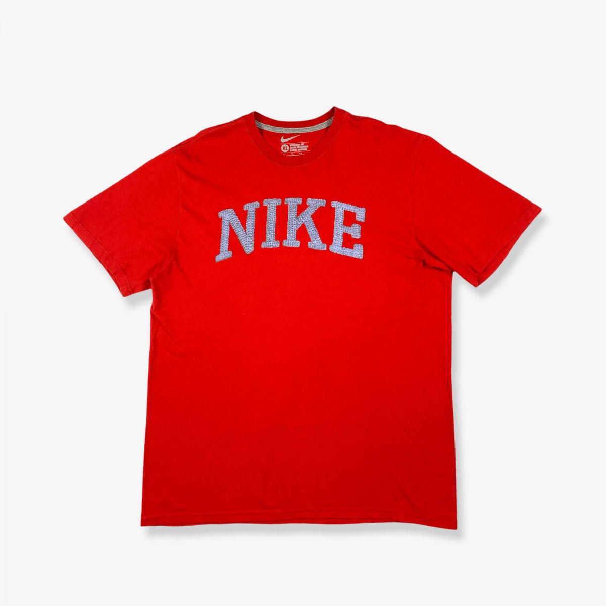 Vintage NIKE Logo Out T-Shirt Red XL | Vintage Online | Bragvintage.com