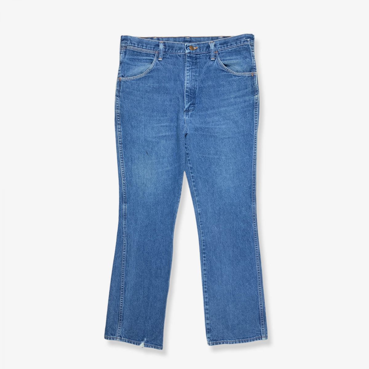 935NAV / Men's Wrangler® Boot Cut Slim Fit Jean
